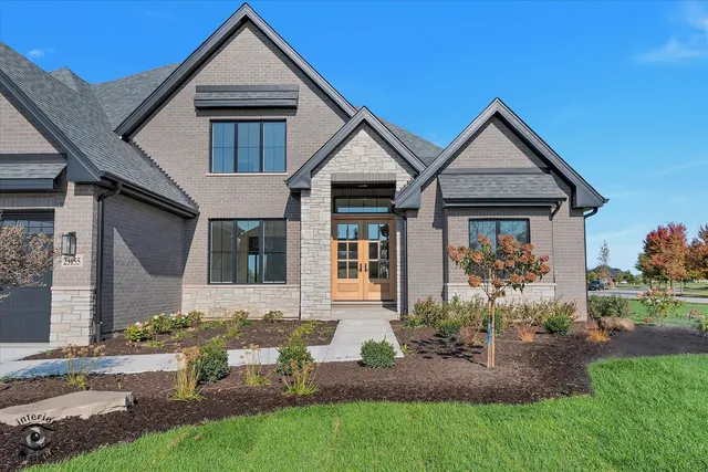 $1,049,000 | 23155 5 Oaks Drive, Frankfort, IL 60423