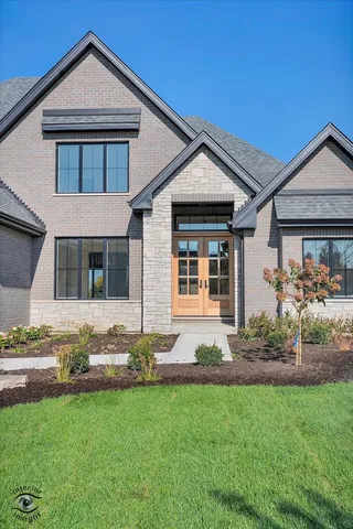 $1,049,000 | 23155 5 Oaks Drive, Frankfort, IL 60423