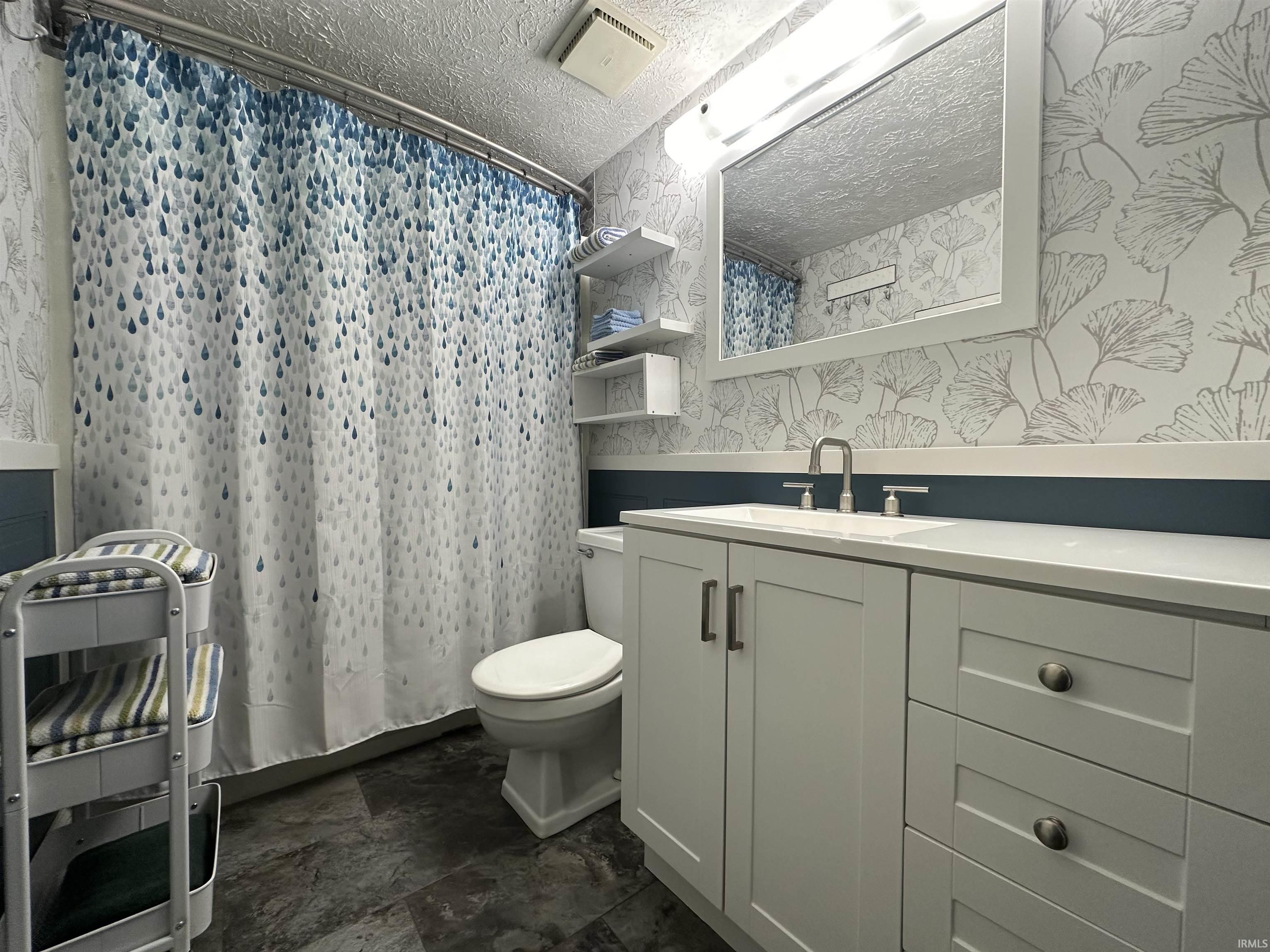 9038 South Pointe Ridge Lane, Unit 20 Bloomington, IN 47401 - Photo 13 of 16