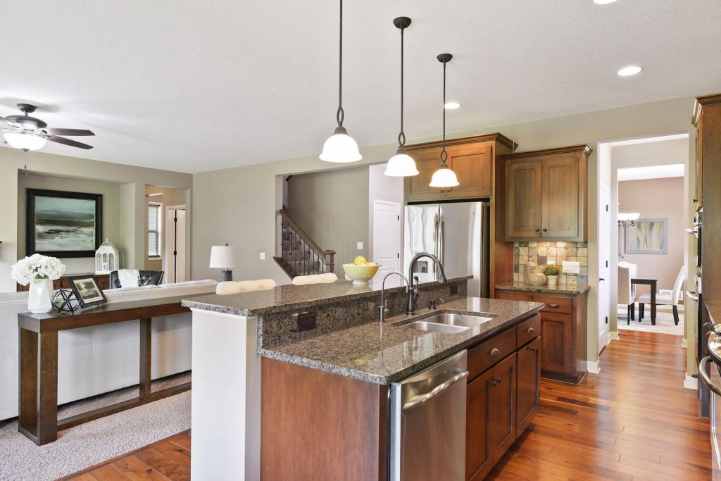 185 Lakeview Road East Chanhassen, MN 55317 - Photo 13 of 32 Gallery Image 13