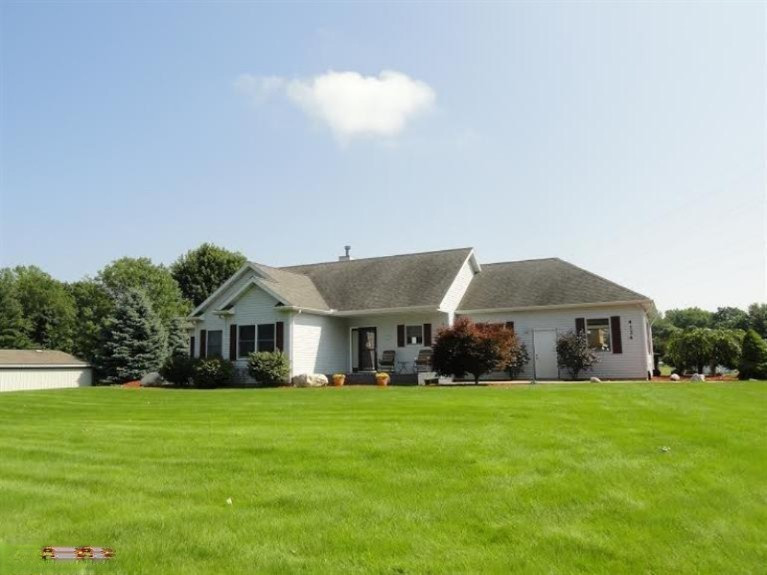 4124 Watson Road Eau Claire, MI 49111 - Photo 1 of 24 Primary Photo