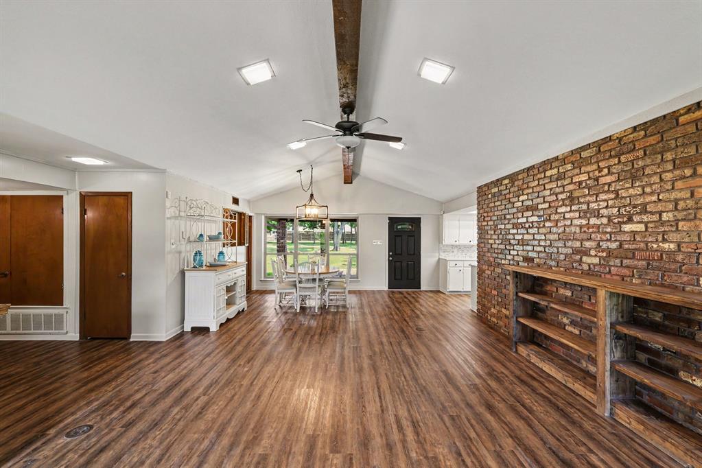 805 Wes Michael Road Bonham, TX 75418 - Photo 5 of 32