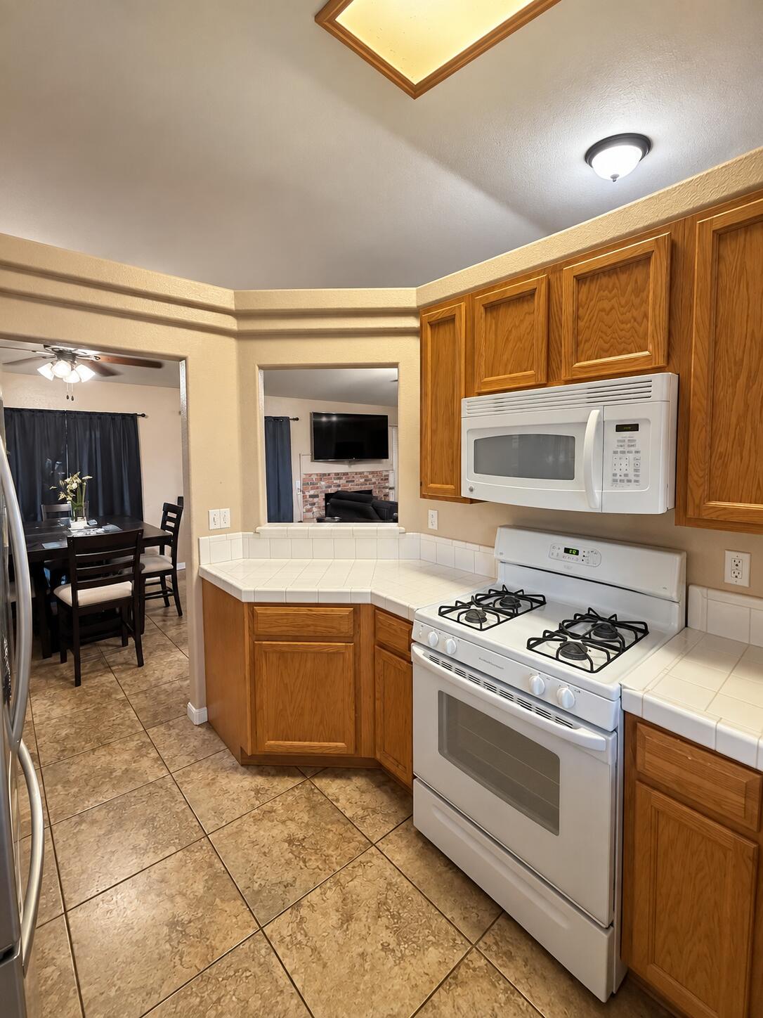 2215 Hidden Spring Blythe, CA 92225 - Photo 5 of 19 1FE5D905-367C-442C-9820-8F300EE2013C