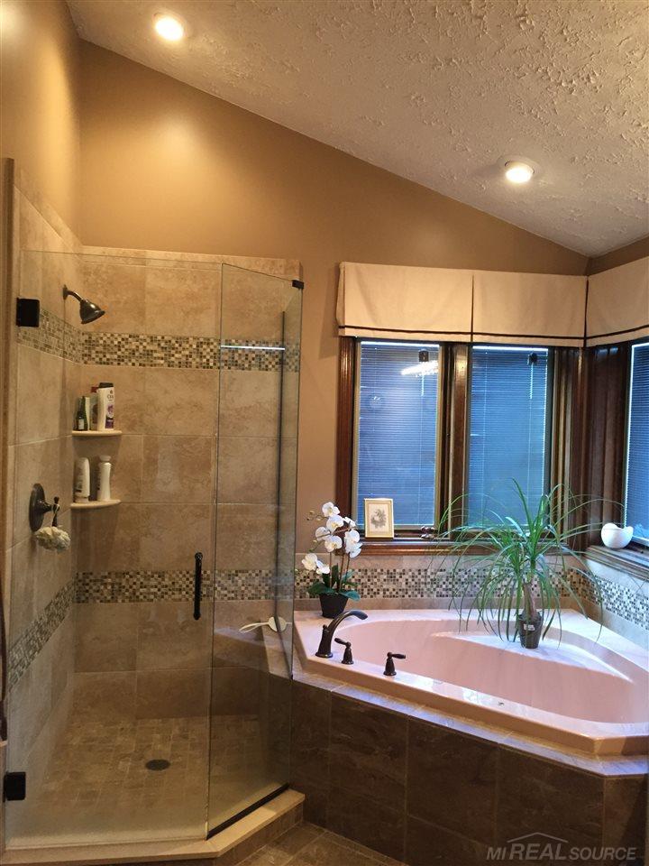 2070 Reagan Drive Rochester Hills, MI 48309 - Photo 19 of 28