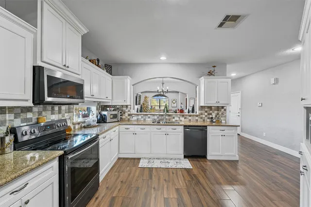 $460,000 | 19545 Crosby Eastgate Road, Crosby, TX 77532