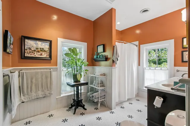 $999,000 | 8561 Airport, Middleton, WI 53562