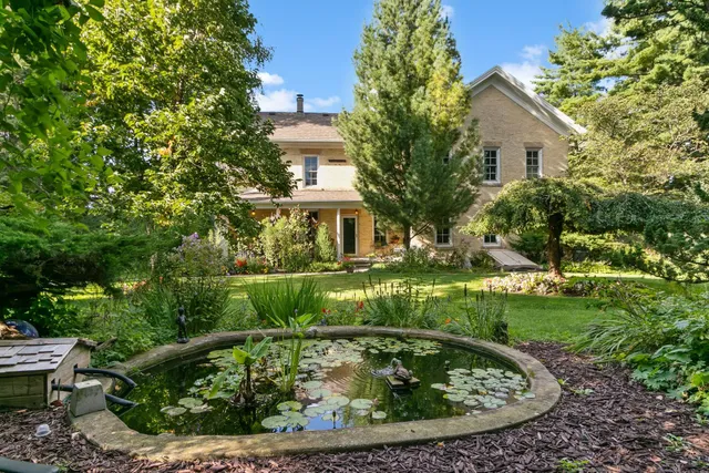 $999,000 | 8561 Airport, Middleton, WI 53562