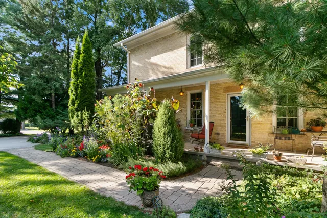 $999,000 | 8561 Airport, Middleton, WI 53562