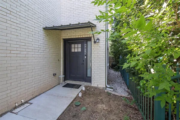 $2,100 | 4815 Fletcher Avenue, Fort Worth, TX 76107