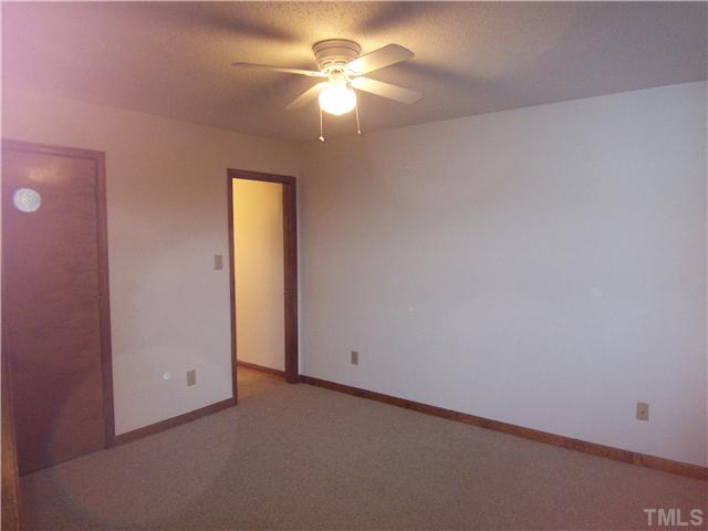 3201 Mill Run Raleigh, NC 27612 - Photo 9 of 12 Bedroom two also has a new ceiling fan and new mini-blinds. Again very spacious with its own en-suite bathroom. This home works well sharing with a house mate.