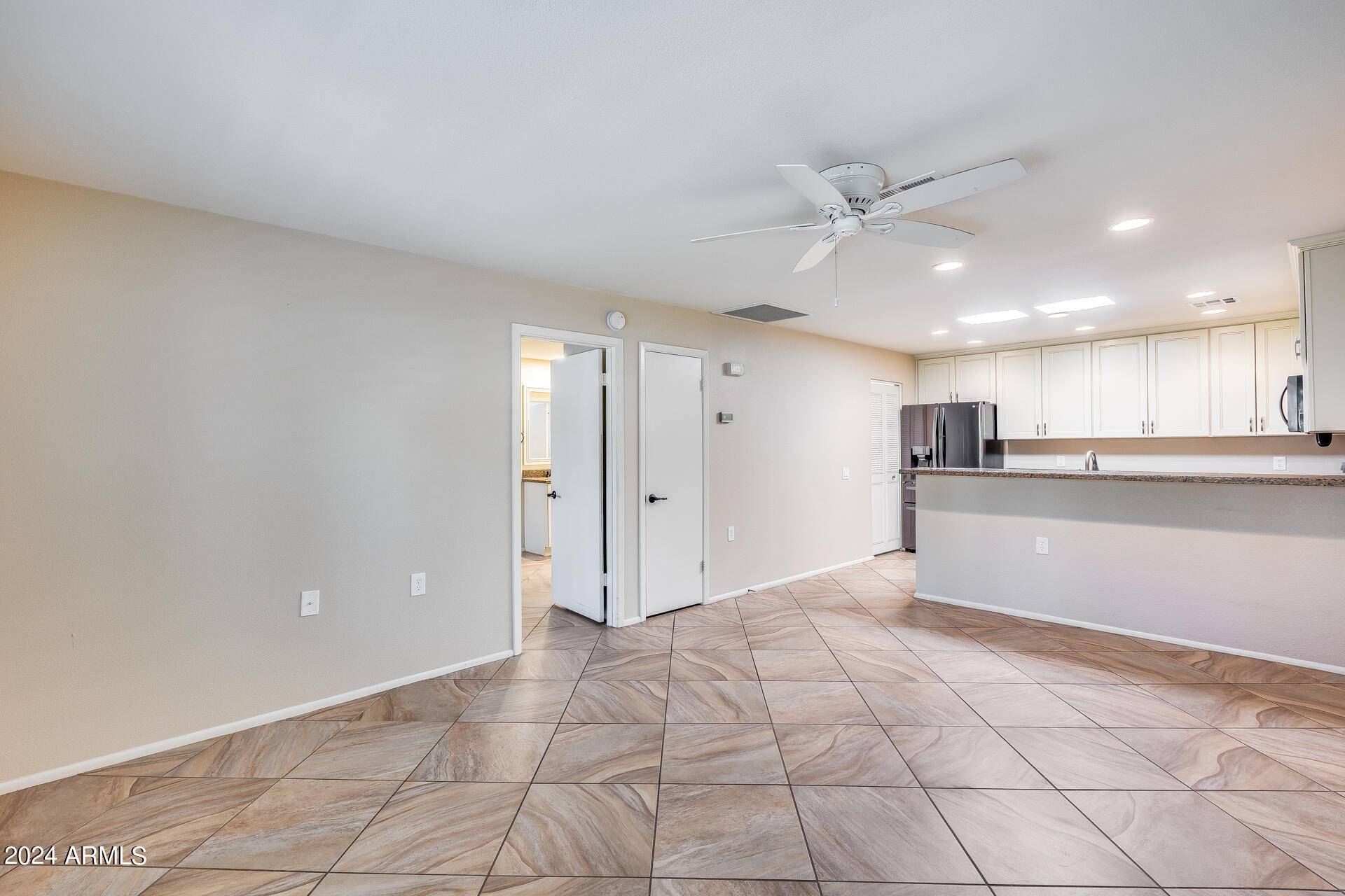 14300 West Bell Road, Unit 149 Surprise, AZ 85374 - Photo 8 of 47 11