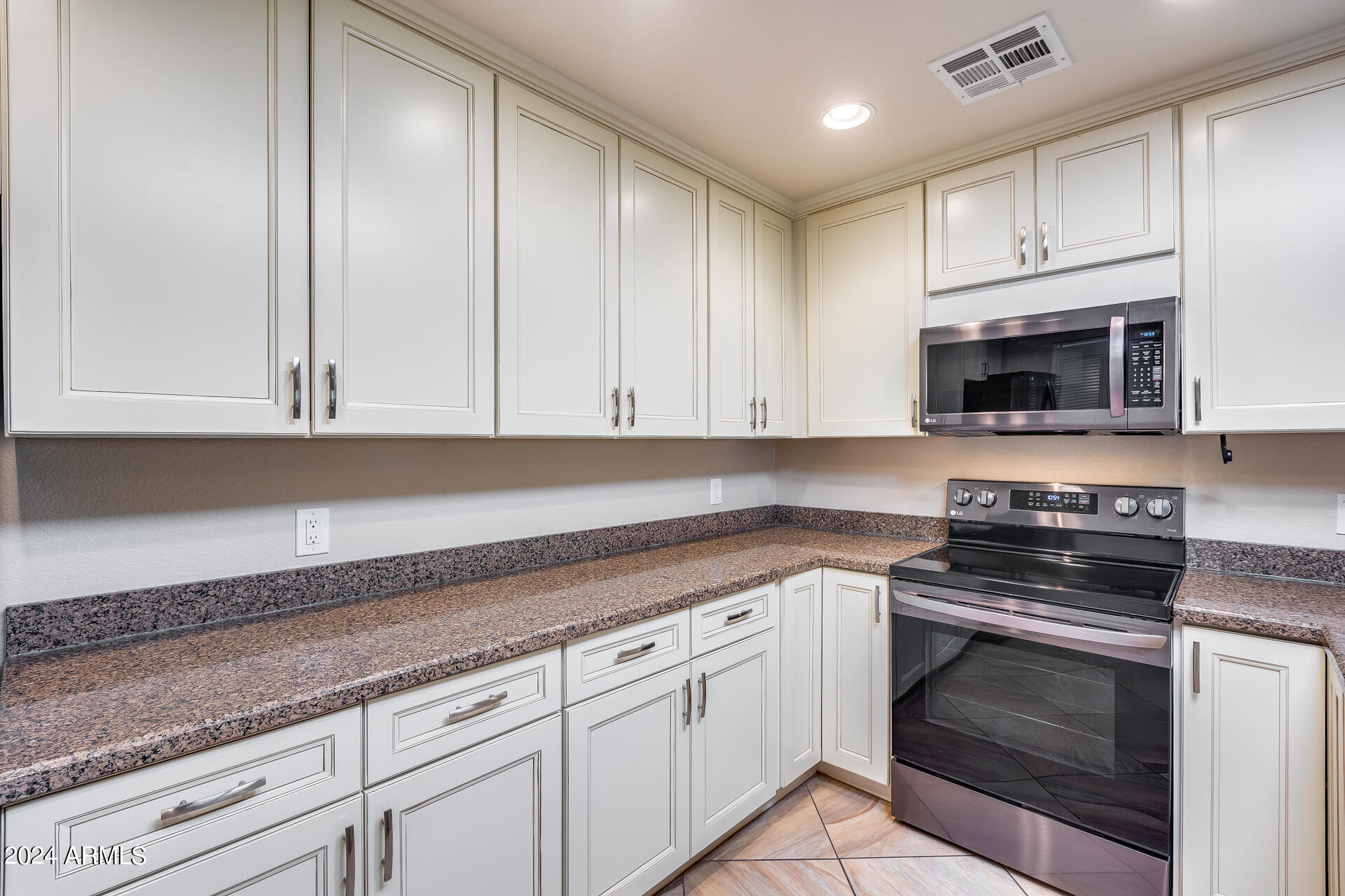 14300 West Bell Road, Unit 149 Surprise, AZ 85374 - Photo 10 of 47 19