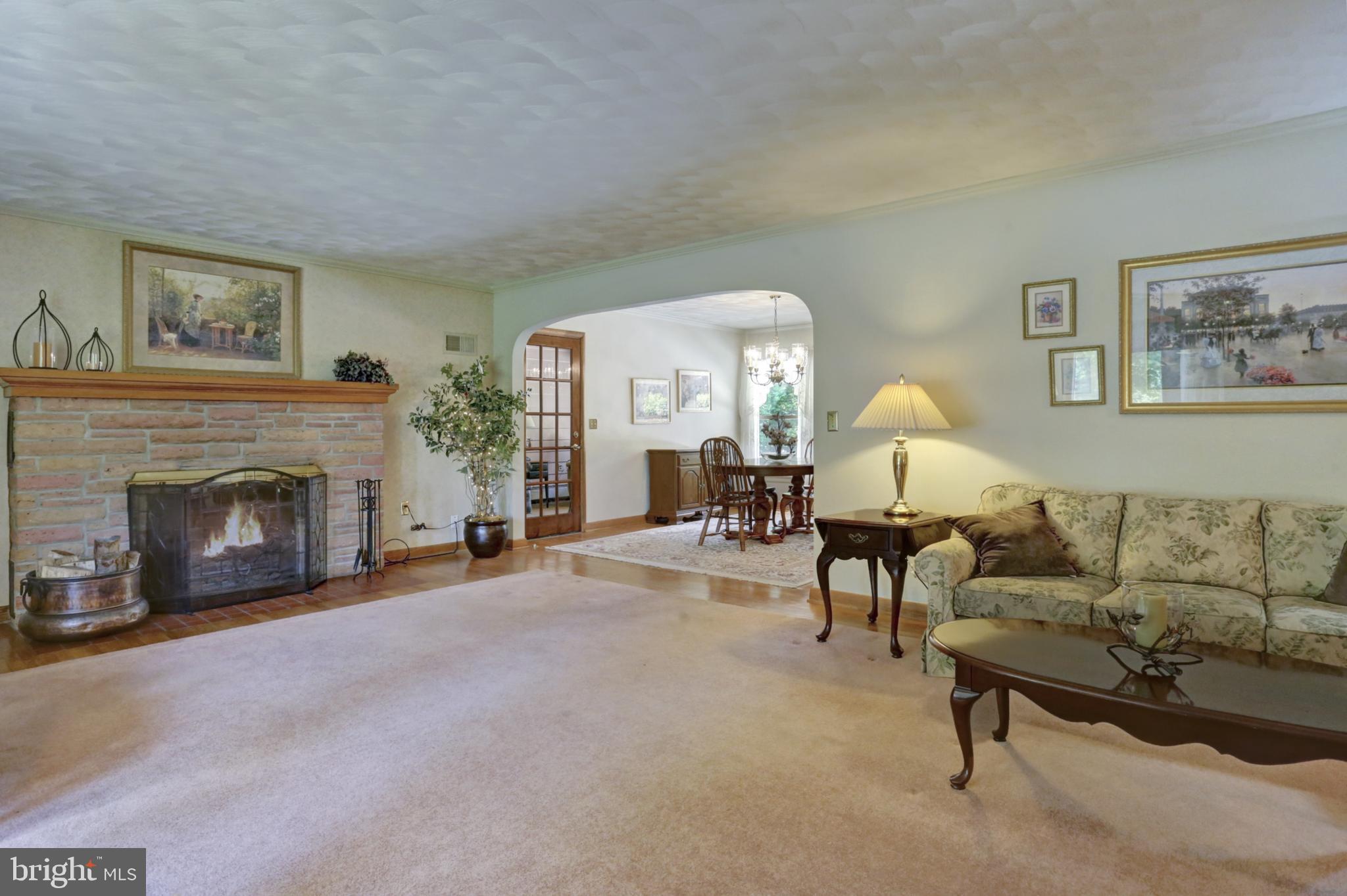 4322 Crestview Road Harrisburg, PA 17112 - Photo 6 of 36 Gallery Image 6