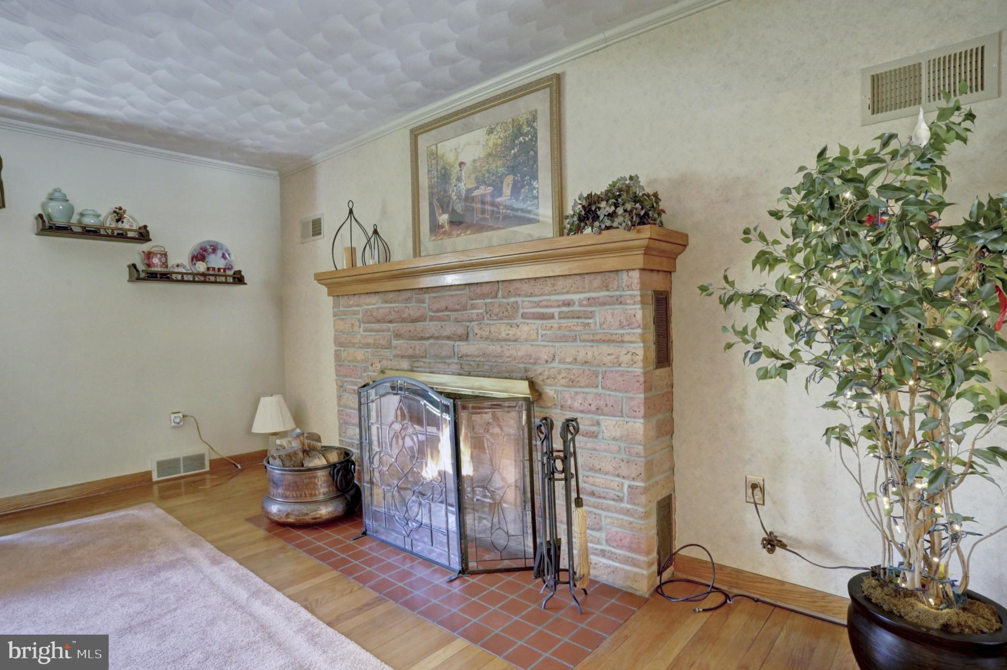 4322 Crestview Road Harrisburg, PA 17112 - Photo 7 of 36 Gallery Image 7
