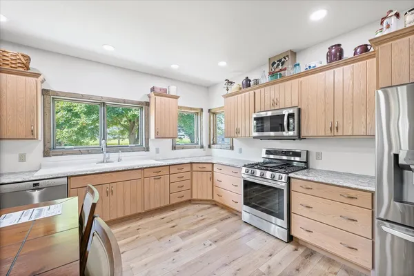 $357,750 | 1190 North 1400 East Road, Bement, IL 61813