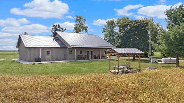 $357,750 | 1190 North 1400 East Road, Bement, IL 61813