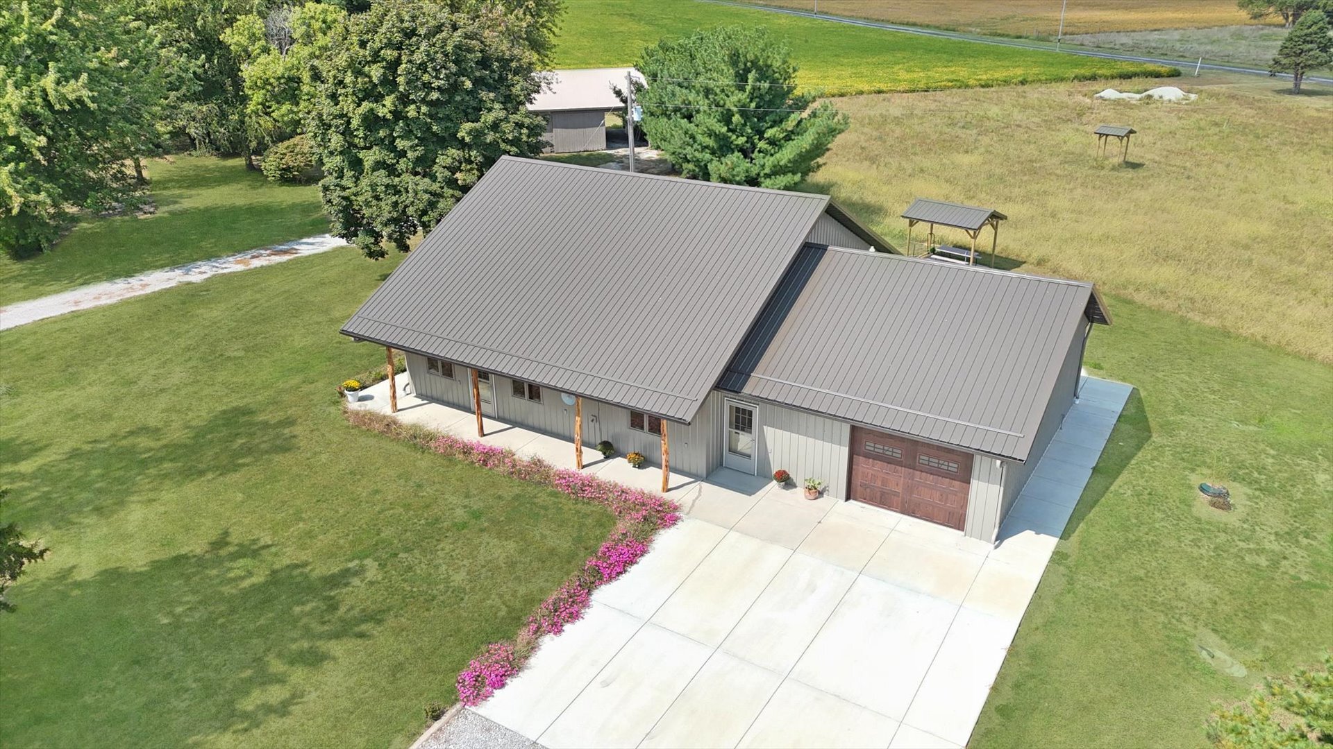 1190 North 1400 East Road Bement, IL 61813 - Photo 4 of 50