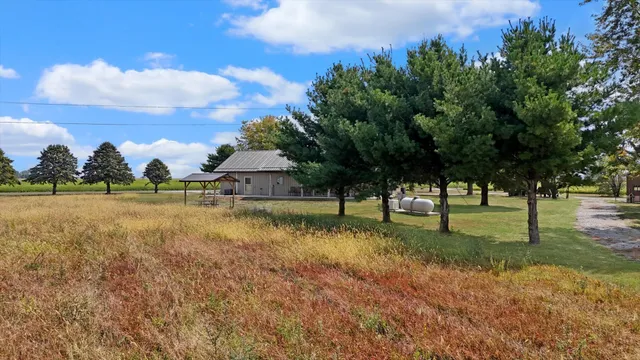 $370,000 | 1190 North 1400 East Road, Bement, IL 61813