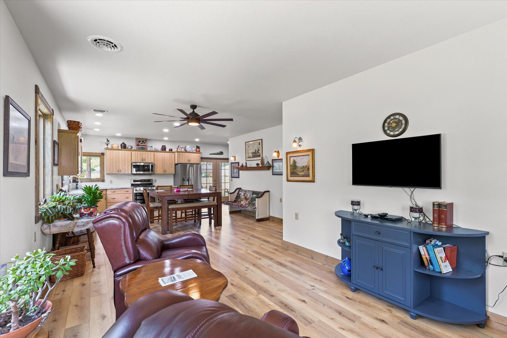 1190 North 1400 East Road Bement, IL 61813 - Photo 8 of 50