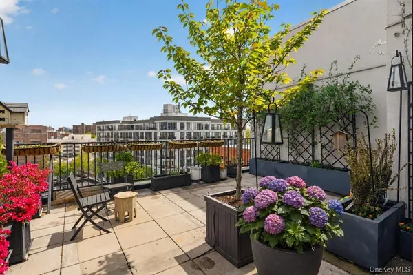 $1,249,000 | 225 East 138th Street, Unit PH2 | Mott Haven