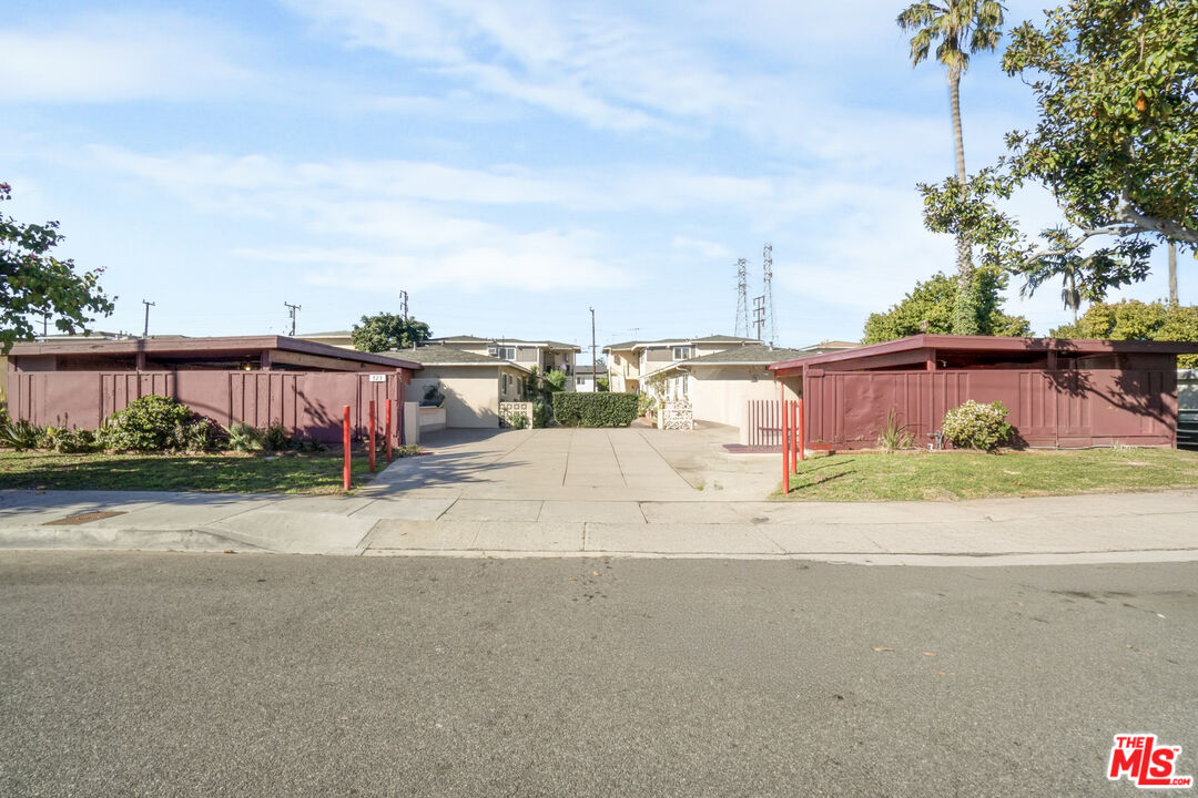 725 Indiana Court El Segundo, CA 90245 - Photo 2 of 6