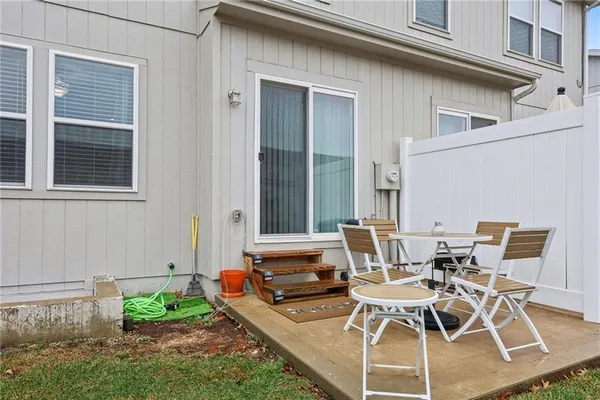 $259,900 | 316 North 5th Terrace, Louisburg, KS 66053