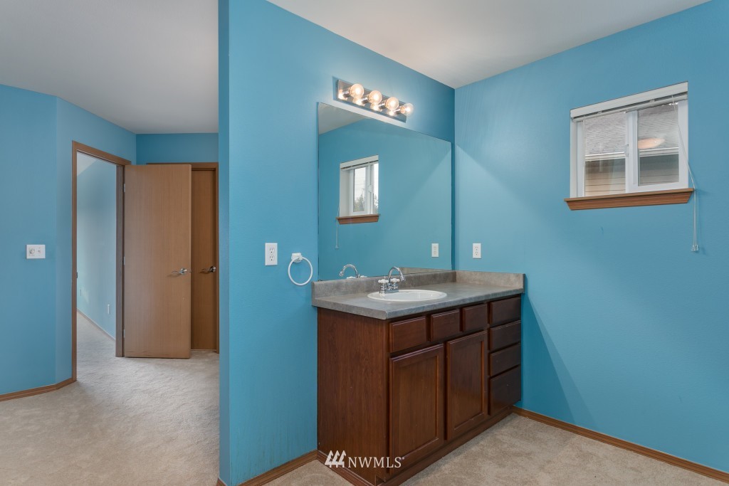 3914 155th Place Southeast Bothell, WA 98012 - Photo 15 of 25 Gallery Image 15