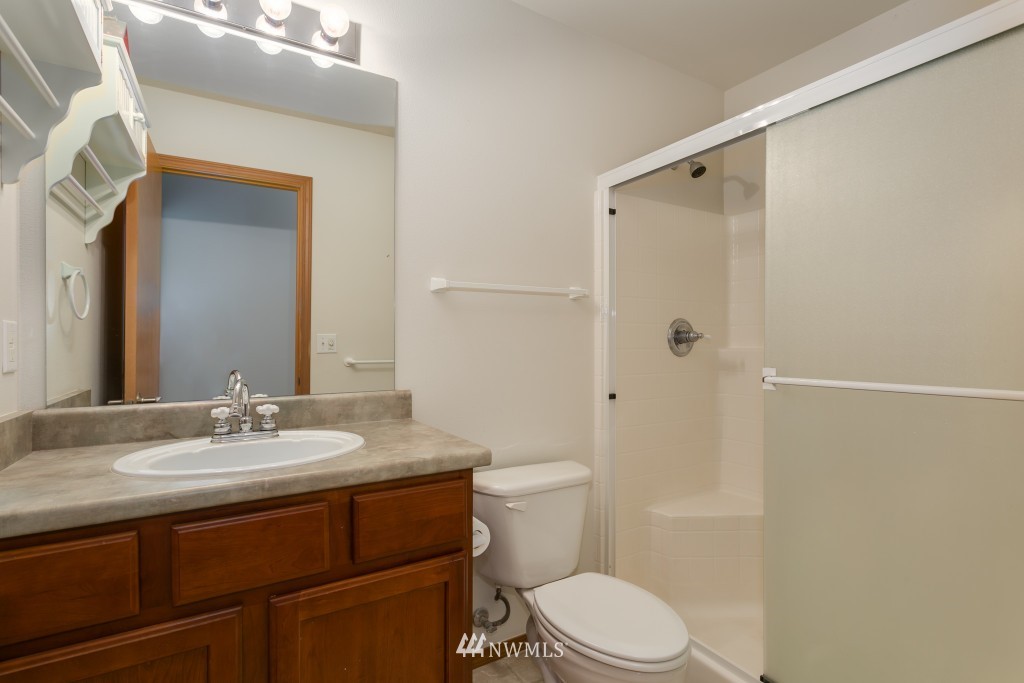 3914 155th Place Southeast Bothell, WA 98012 - Photo 18 of 25 Gallery Image 18