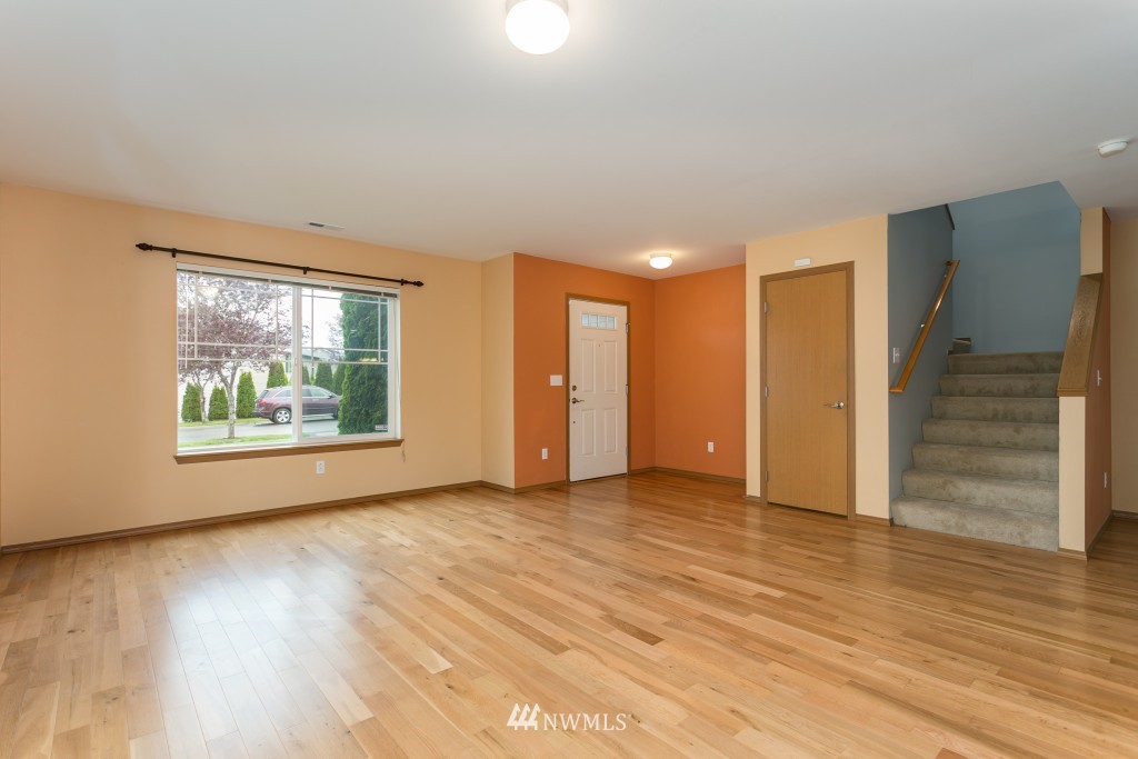 3914 155th Place Southeast Bothell, WA 98012 - Photo 3 of 25 Gallery Image 3