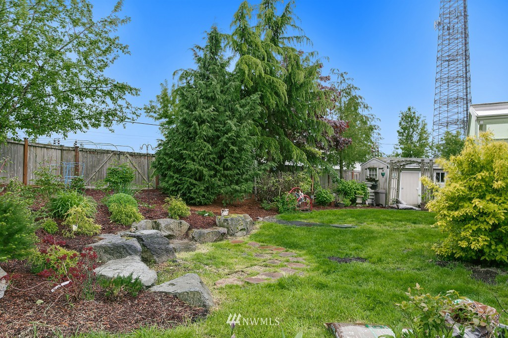 3914 155th Place Southeast Bothell, WA 98012 - Photo 24 of 25 Gallery Image 24