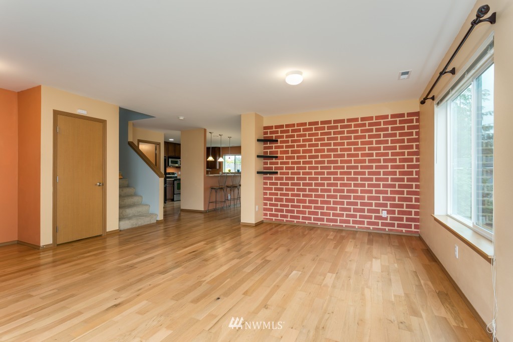 3914 155th Place Southeast Bothell, WA 98012 - Photo 4 of 25 Gallery Image 4