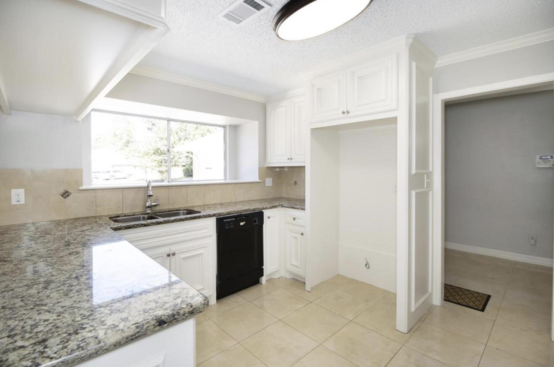 3022 Deer Valley Drive Spring, TX 77373 - Photo 8 of 34