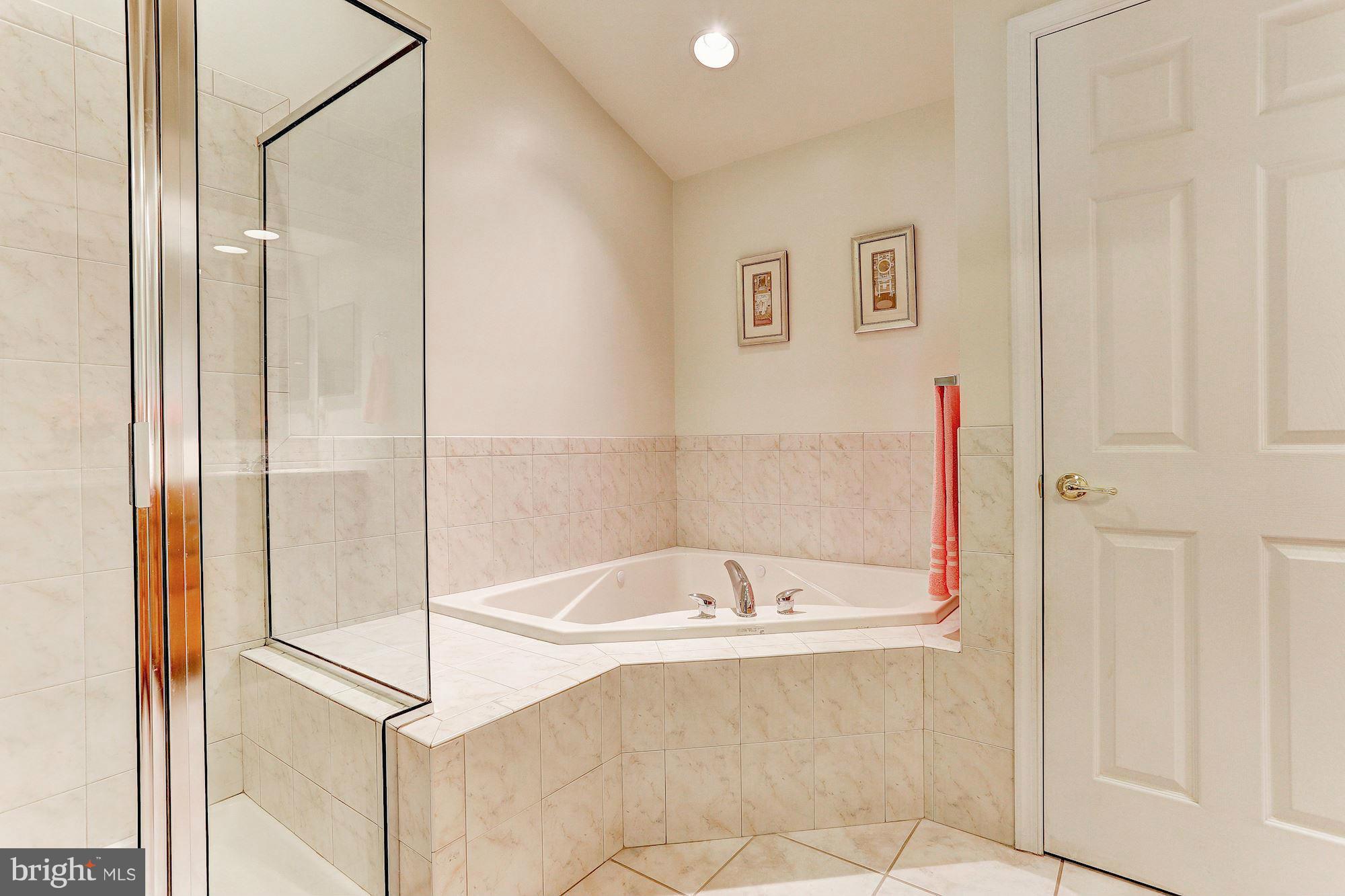 7930 Babikow Road Baltimore, MD 21237 - Photo 16 of 30 Bath (Master)
