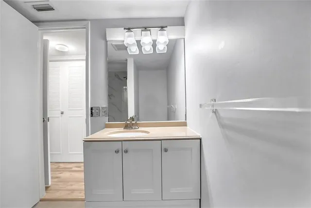 $2,500 | 2800 Northeast 14th Street Causeway, Unit 110, Pompano Beach, FL 33062