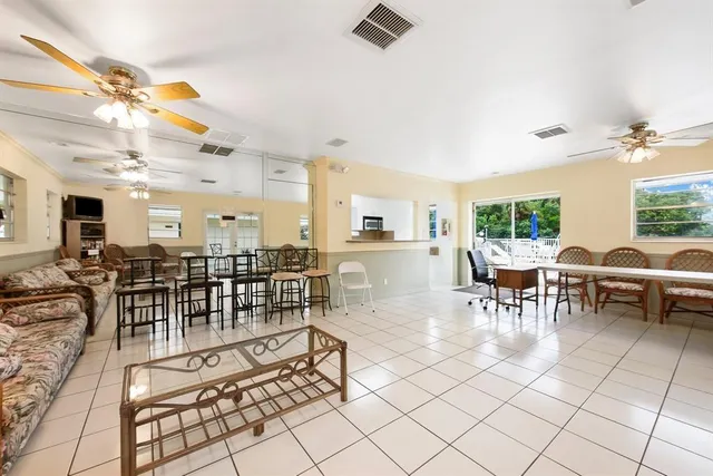 $2,500 | 2800 Northeast 14th Street Causeway, Unit 110, Pompano Beach, FL 33062