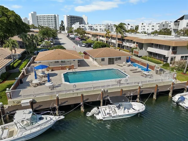 $2,500 | 2800 Northeast 14th Street Causeway, Unit 110, Pompano Beach, FL 33062