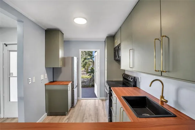 $2,500 | 2800 Northeast 14th Street Causeway, Unit 110, Pompano Beach, FL 33062