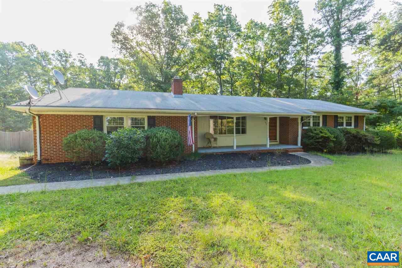 5015 Shannon Hill Road Kents Store, VA 23084 - Photo 1 of 38 Gallery Image 1