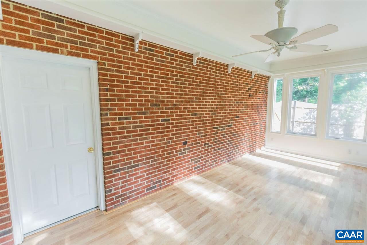 5015 Shannon Hill Road Kents Store, VA 23084 - Photo 5 of 38 Gallery Image 5