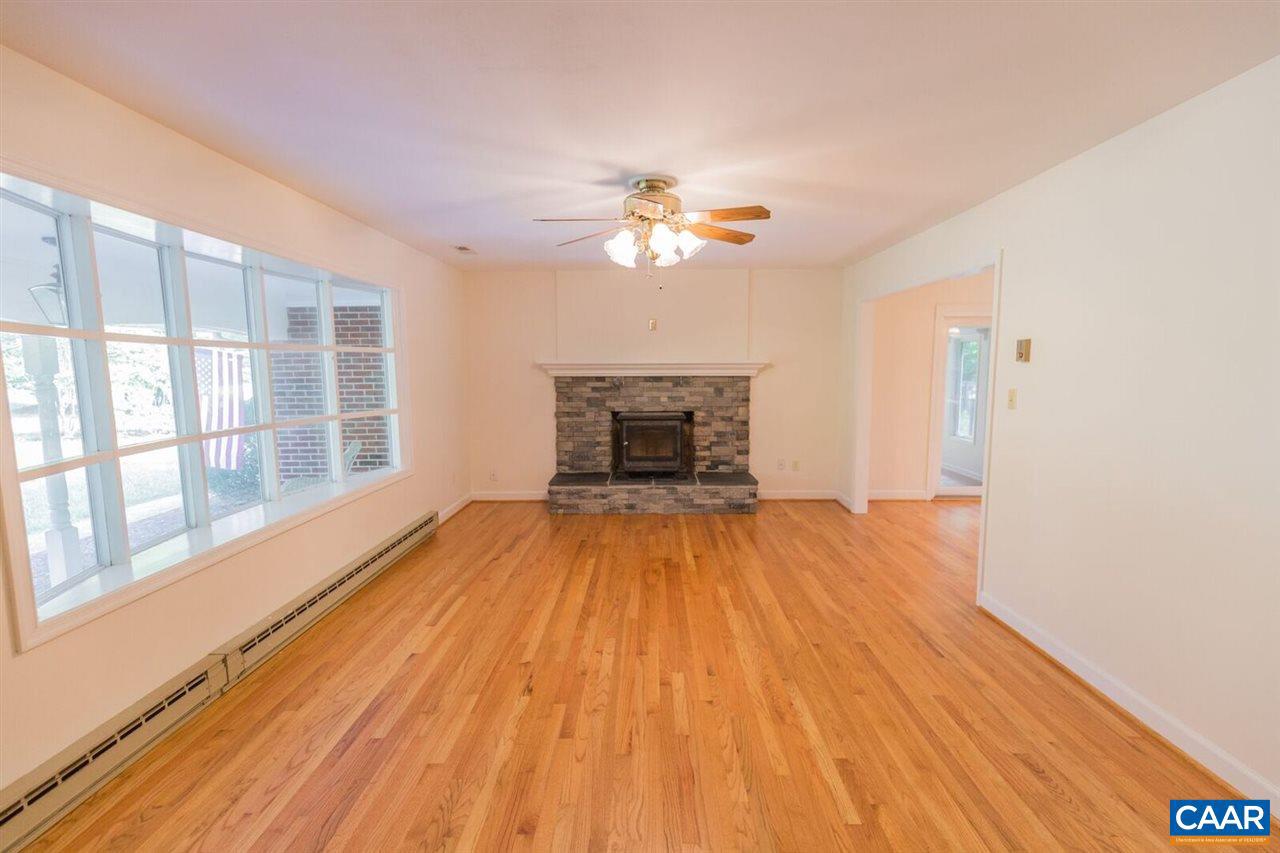 5015 Shannon Hill Road Kents Store, VA 23084 - Photo 10 of 38 Gallery Image 10