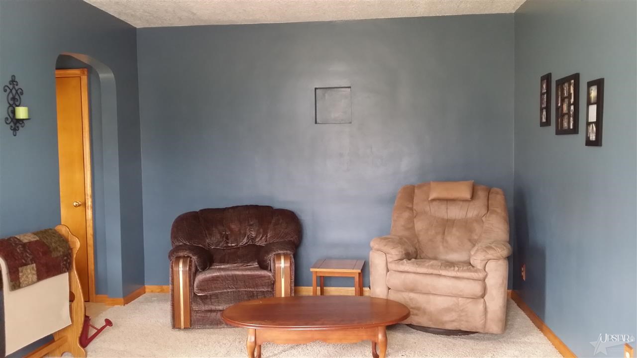 11525 Trentman Road Fort Wayne, IN 46816 - Photo 2 of 18