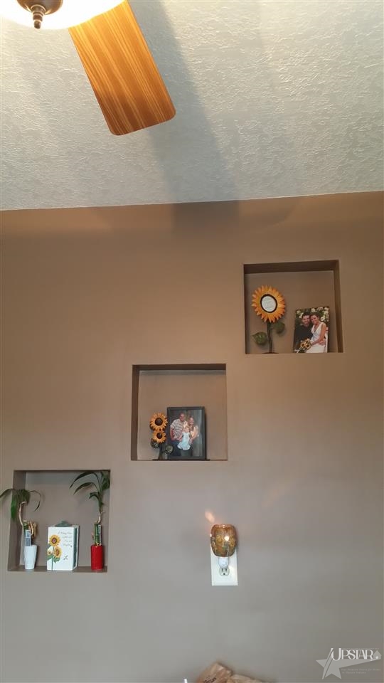 11525 Trentman Road Fort Wayne, IN 46816 - Photo 5 of 18