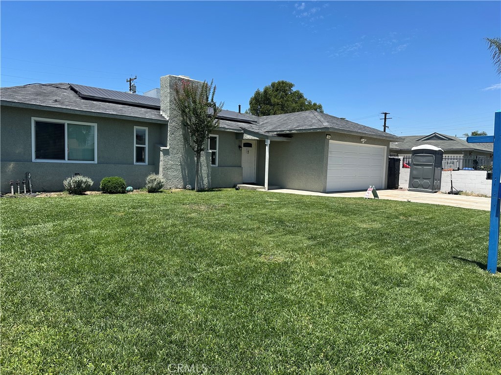 114 South Acacia Avenue Rialto, CA 92376 - Photo 1 of 27 Overall View of Front Yard