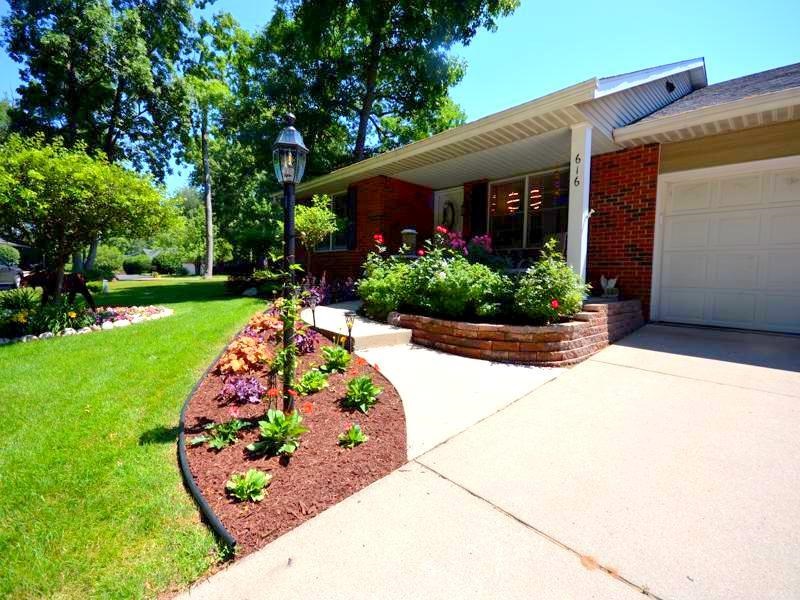 616 Rivers Edge Court Mishawaka, IN 46544 - Photo 1 of 36