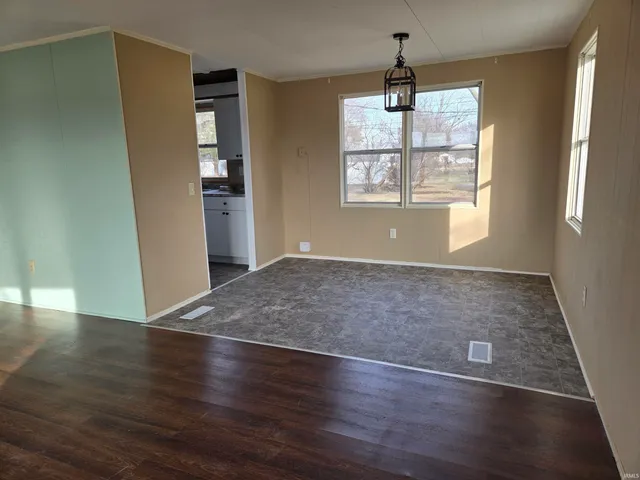 $975 | 707 North State Road 13, North Manchester, IN 46962