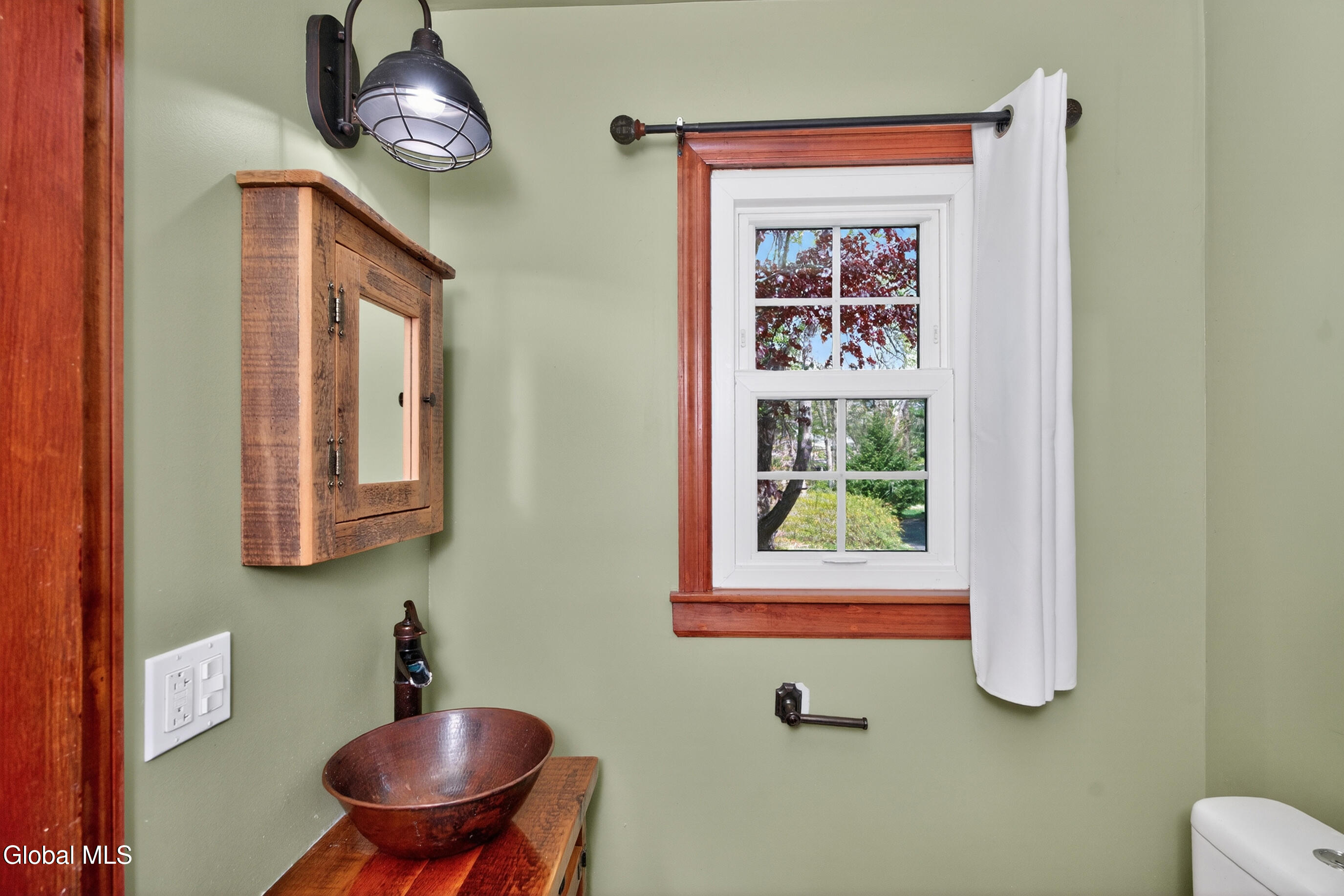 4 Concord Road Bethlehem, NY 12077 - Photo 34 of 60 095-4-Concord-Road-Glenmont-NY-12077