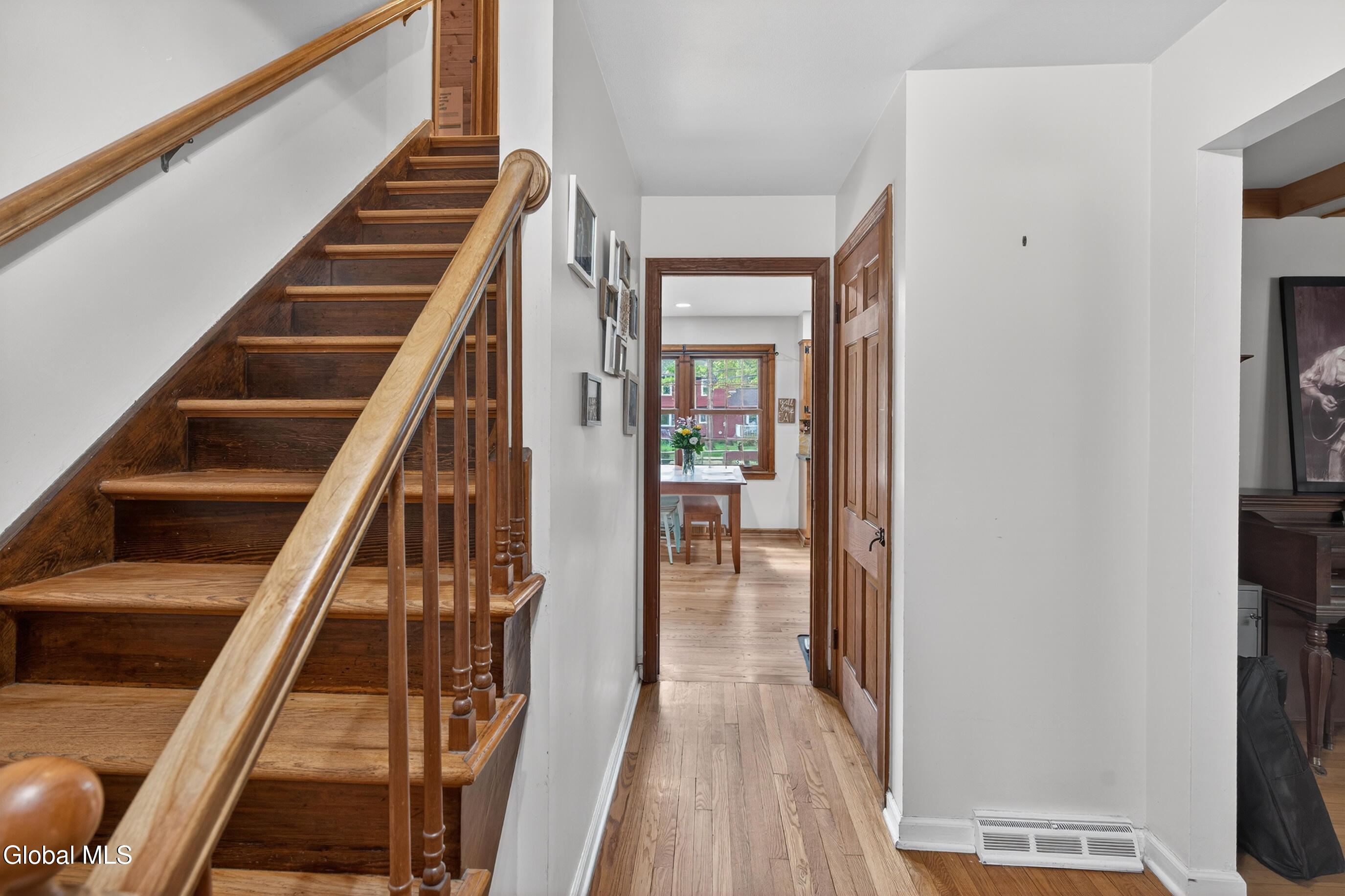 4 Concord Road Bethlehem, NY 12077 - Photo 6 of 60 029-4-Concord-Road-Glenmont-NY-12077