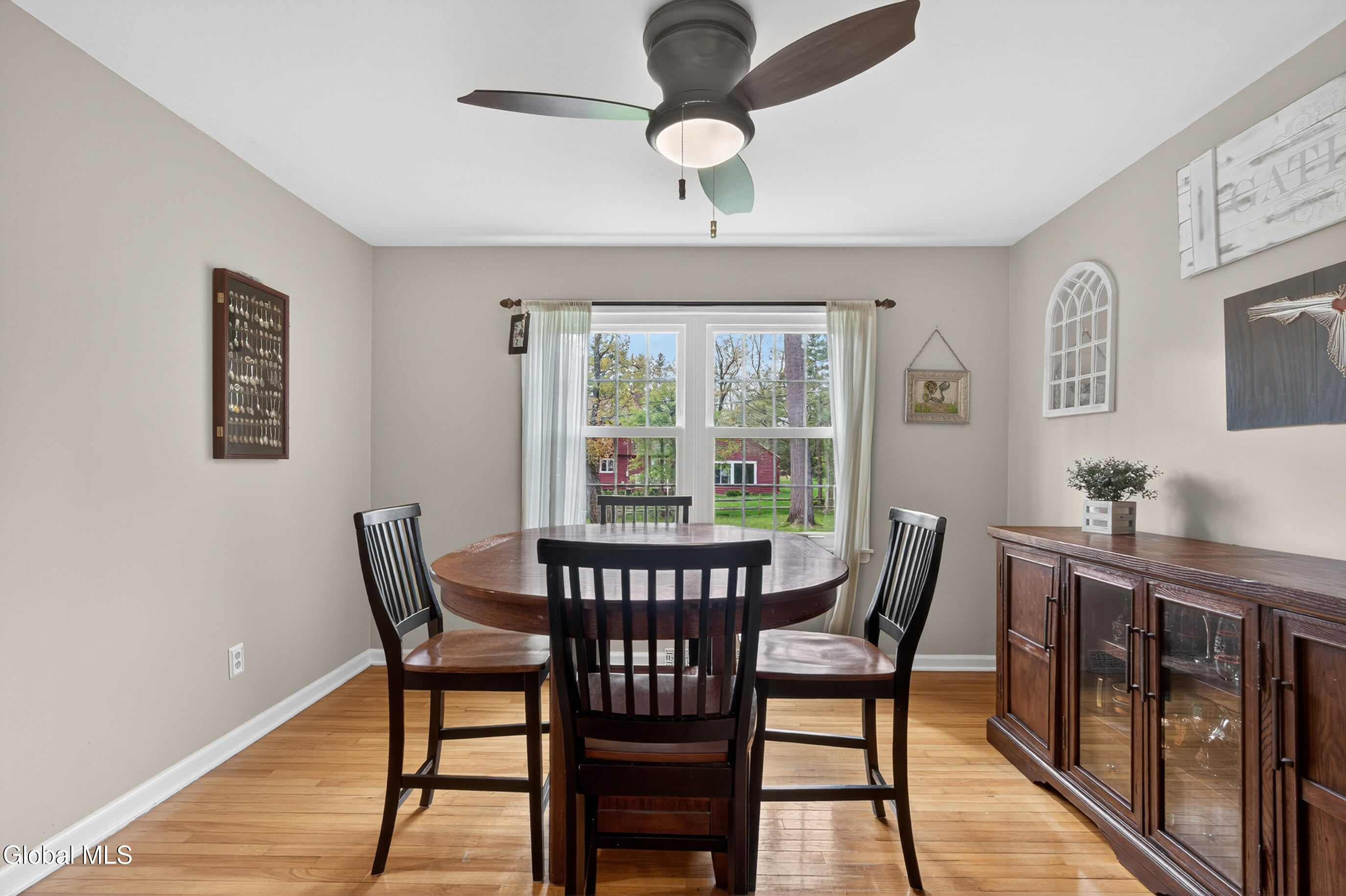 4 Concord Road Bethlehem, NY 12077 - Photo 10 of 60 042-4-Concord-Road-Glenmont-NY-12077