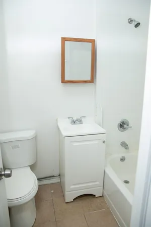 $2,200 | 639 Ocean Avenue, Jersey City, NJ 07305