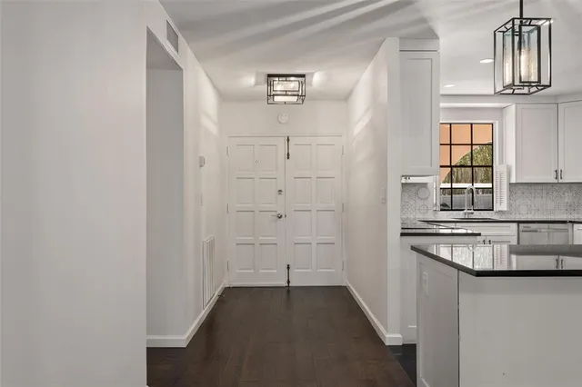 $1,495,000 | 106 South Interlachen Avenue, Unit 118, Winter Park, FL 32789